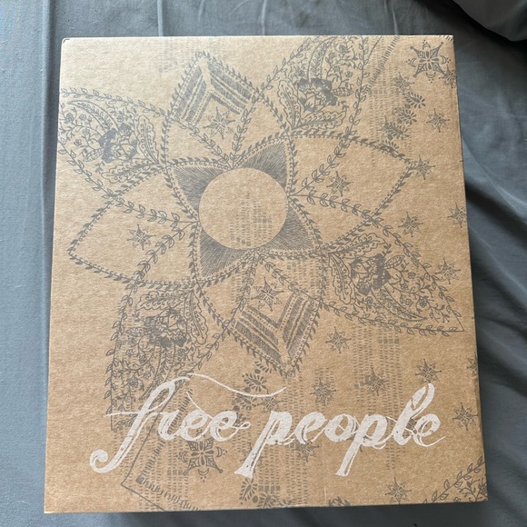 NWT Free People James Chelsea chunky white leather ankle boots size 49 US size 9 - Picture 7 of 8